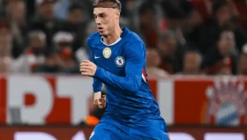 迷你罗任意球世界波惊艳亮相，C罗儿子展现足球天赋